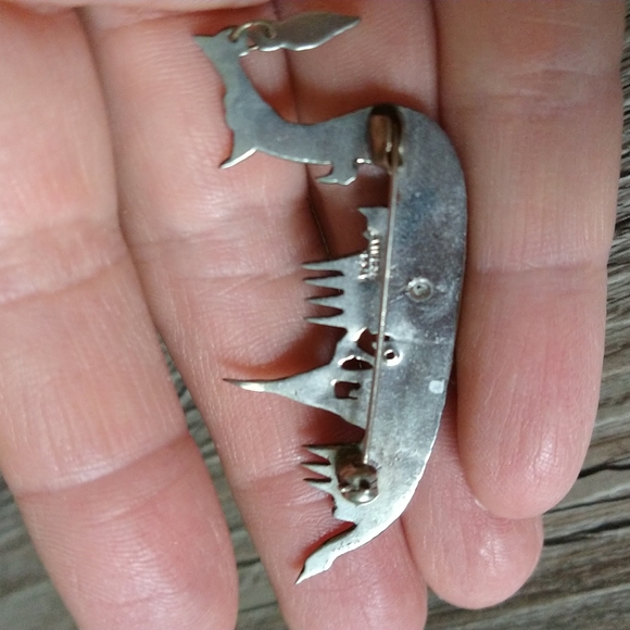 Vintage Sterling Silver Dragon Boat Pin - Picture 7 of 12